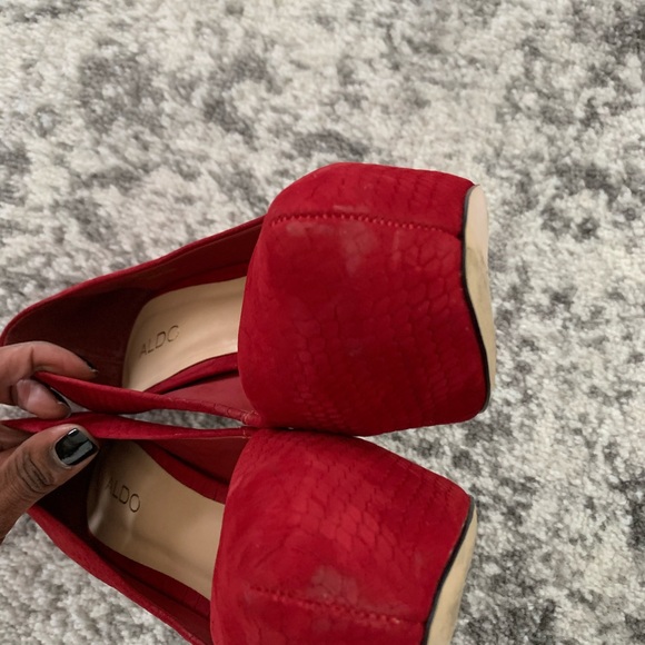Aldo Calida Red Suede Stilleto - Picture 6 of 7